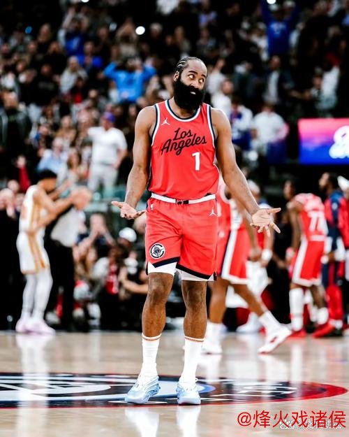 伦纳德砍33分哈登贡献22+8 快船主场大胜奇才