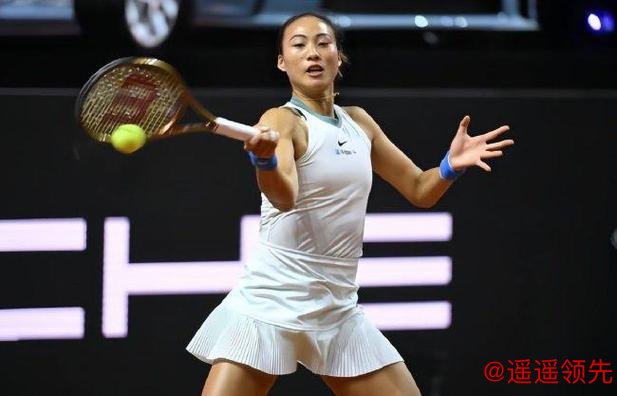 斯图加特站-郑钦文2-0科斯蒂亚 夺红土赛季首胜